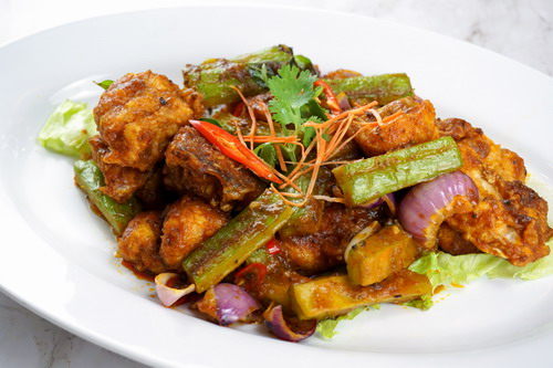 Wok-fried Kam Heong Fish Head with Bittergourd 