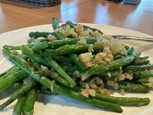 Wok-fried String Bean with Chye Poh 